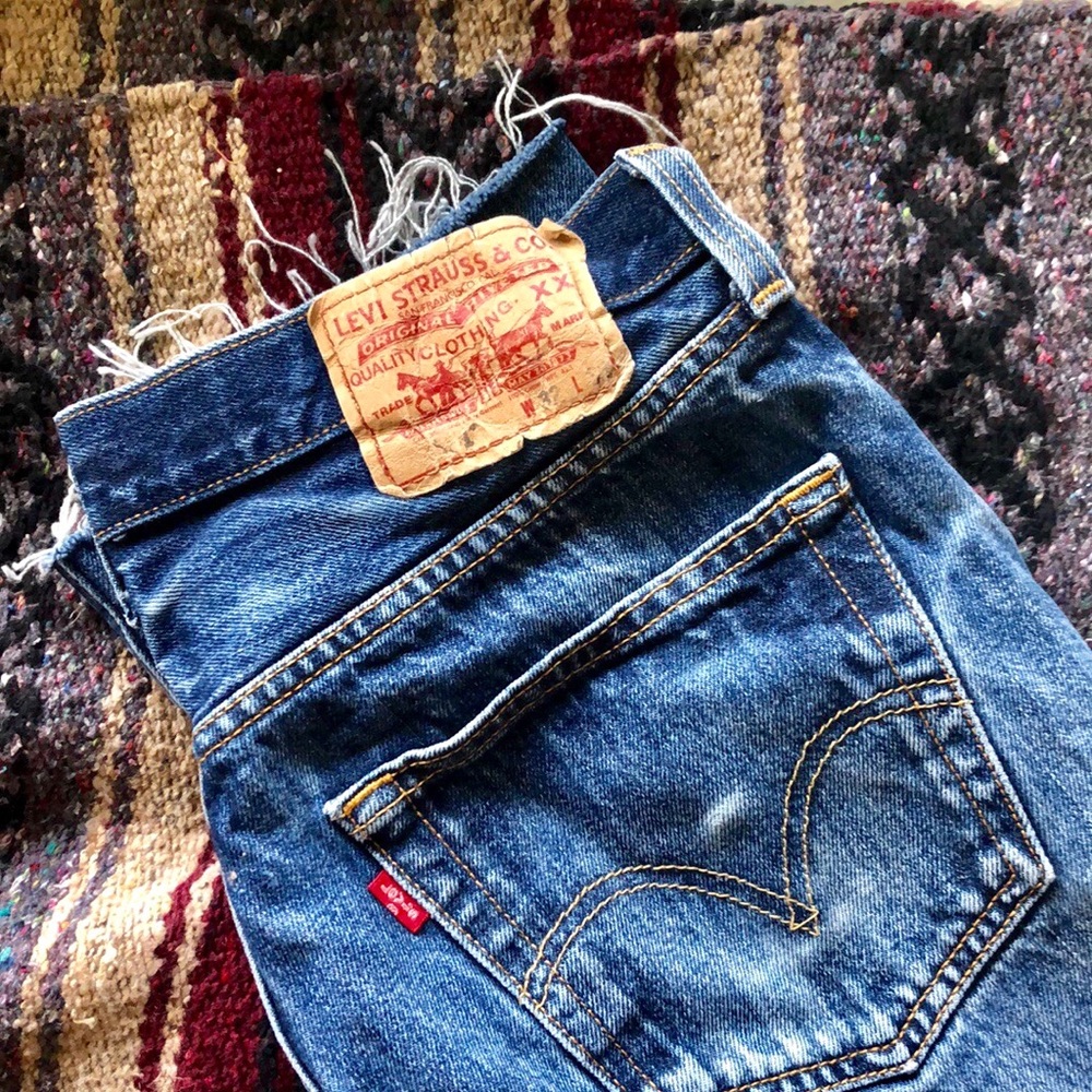 Vintage Levi’s 501 high rise boyfriend jeans